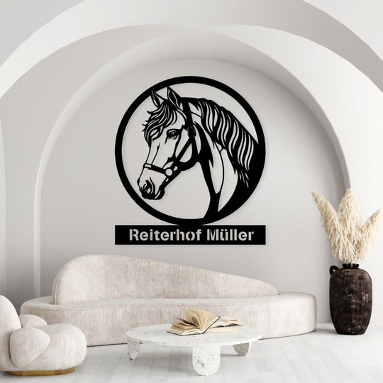 Metallschild Reiterhof Name – individuell | Wetterfest &amp; personalisiert